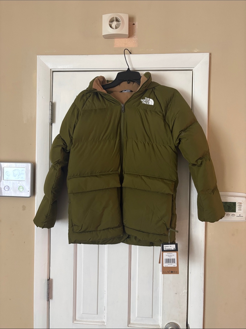 The North Face Kids Olive Hooded Puffer Jacket Unisex